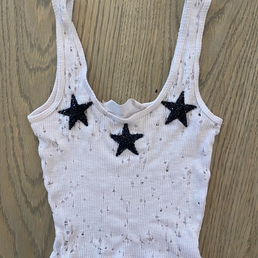 🖤LF Distressed Studded Heart Crop Tank🖤